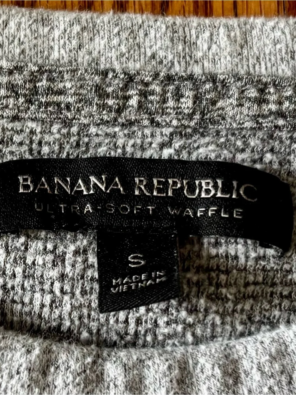 Banana Republic Light Heather Gray Crew Sweatshirt